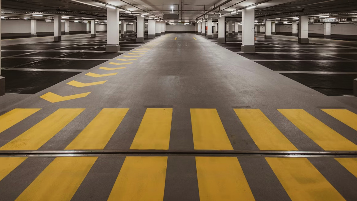 Los parkings necesitan un servicio de limpieza específico